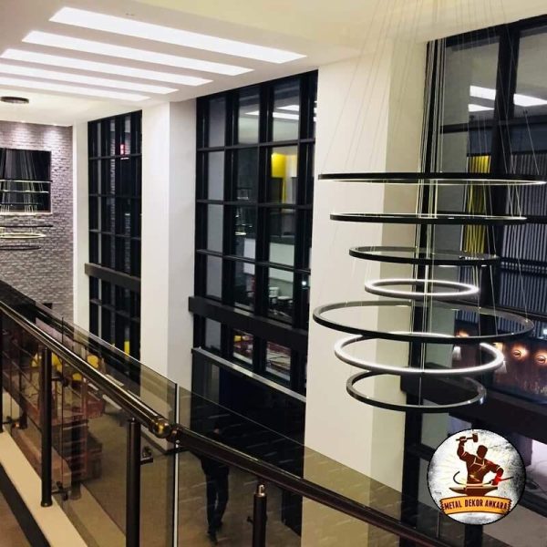 Dikey spiral ring LED avize lobi