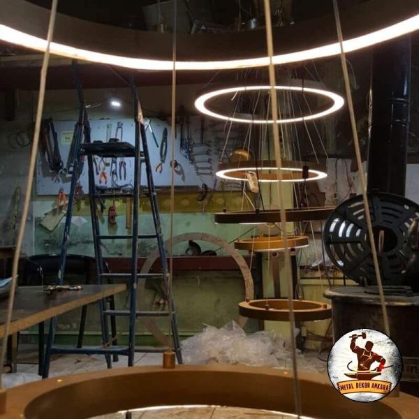 Dikey spiral ring LED avize lobi