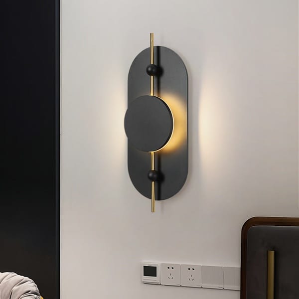 Ahşap daire LED aplik modeli, ceviz oval gövdeli gold çubuklu otel odası ve yatak başı aydınlatması