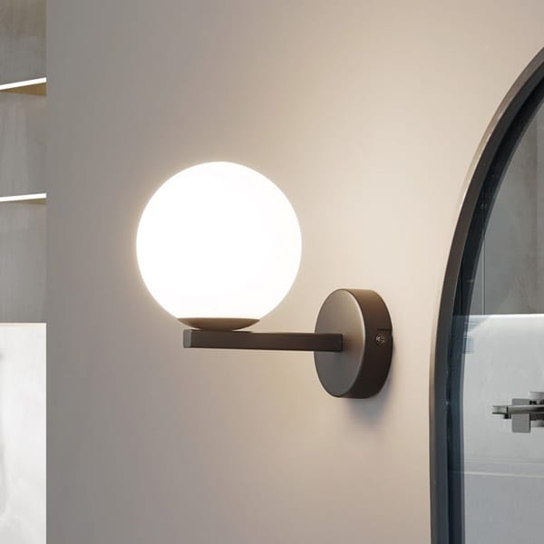 Siyah düz kollu opal küre camlı aplik, banyo ve koridor modern duvar aydınlatması