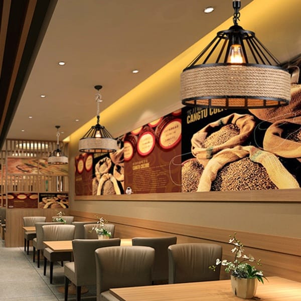 Halat sarımlı konik sarkıt avize modeli, siyah metal jüt kaplı kafe ve restoran masası aydınlatması