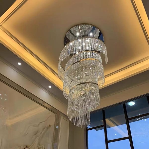 Helezon kristal avize modeli, sarmal krom bantlı uzun gövdeli düğün salonu aydınlatması