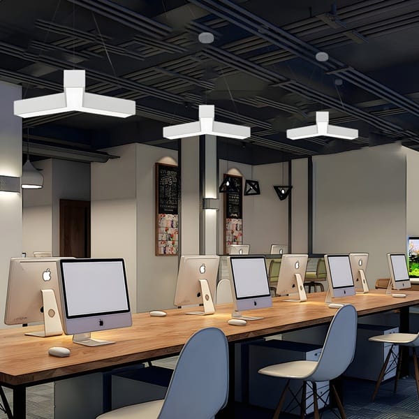 Siyah kar tanesi formlu LED avize, yıldız kollu toplantı masası aydınlatması